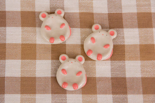 belly mouse worry stone